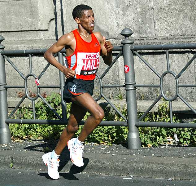 Dronken worden verjaardag hoofdzakelijk 2007 – Haile Gebrselassie | Marathon Shoe History